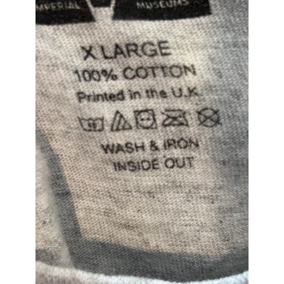 Winston Churchill Tommy Gun Shirt XL Imperial War Museum Preowned Y2K Gray IWM - Picture 7 of 7